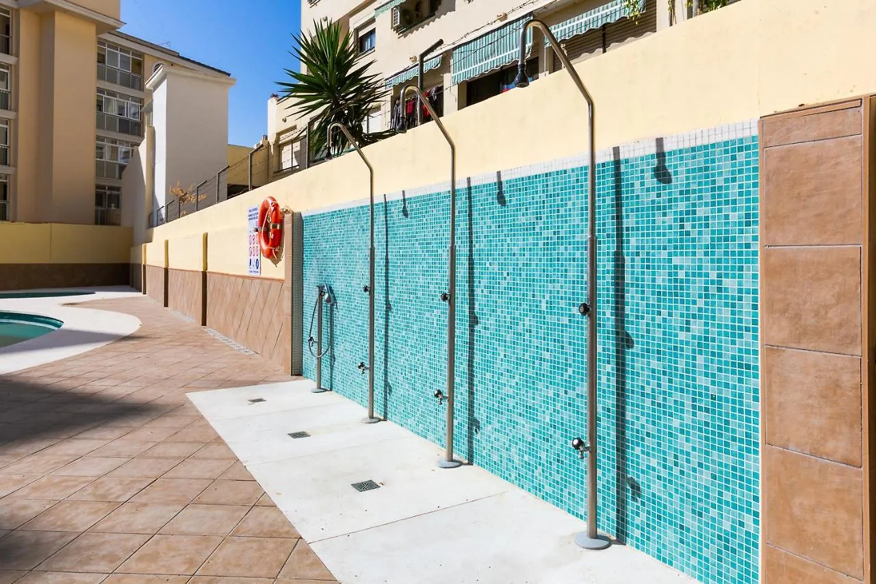 Piscinas - Wifi - Fire Stick Amazon - 10 Min Playa - 5 Min Centro - Recien Reformado Apartment Torremolinos 0*,  Spain