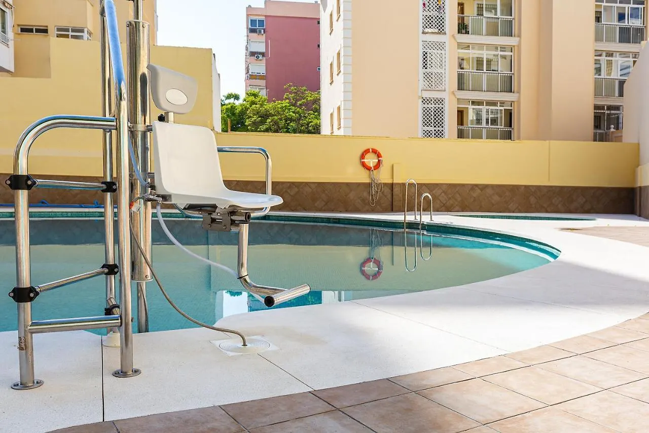 Piscinas - Wifi - Fire Stick Amazon - 10 Min Playa - 5 Min Centro - Recien Reformado Apartment Torremolinos
